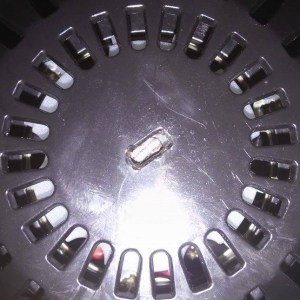 magic bullet bottom flathead screw